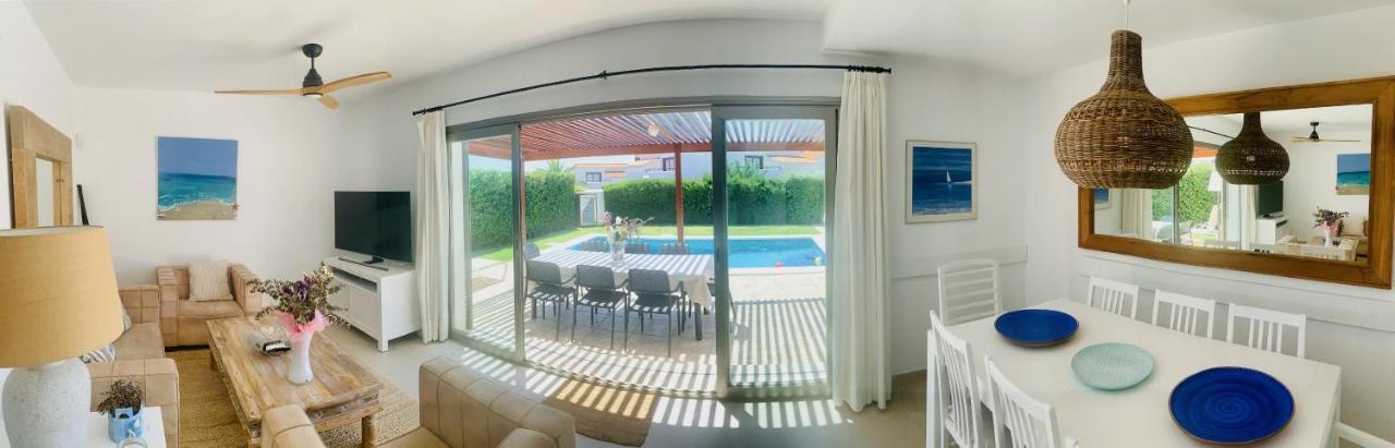 Villa Lauvic Cala en Bosch Esterno foto